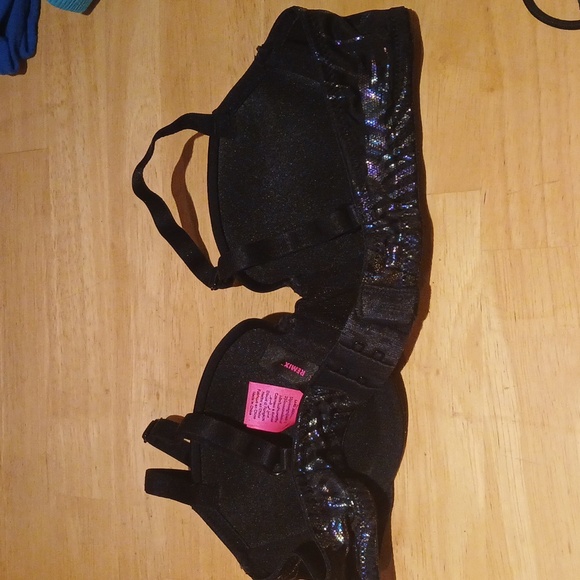 A32 woman's bra - Picture 3 of 5